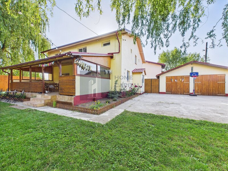 Domnesti Vanzare casa P+M, 7 camere, 4 dormitoare, 4 bai, garaj 3 autoturisme